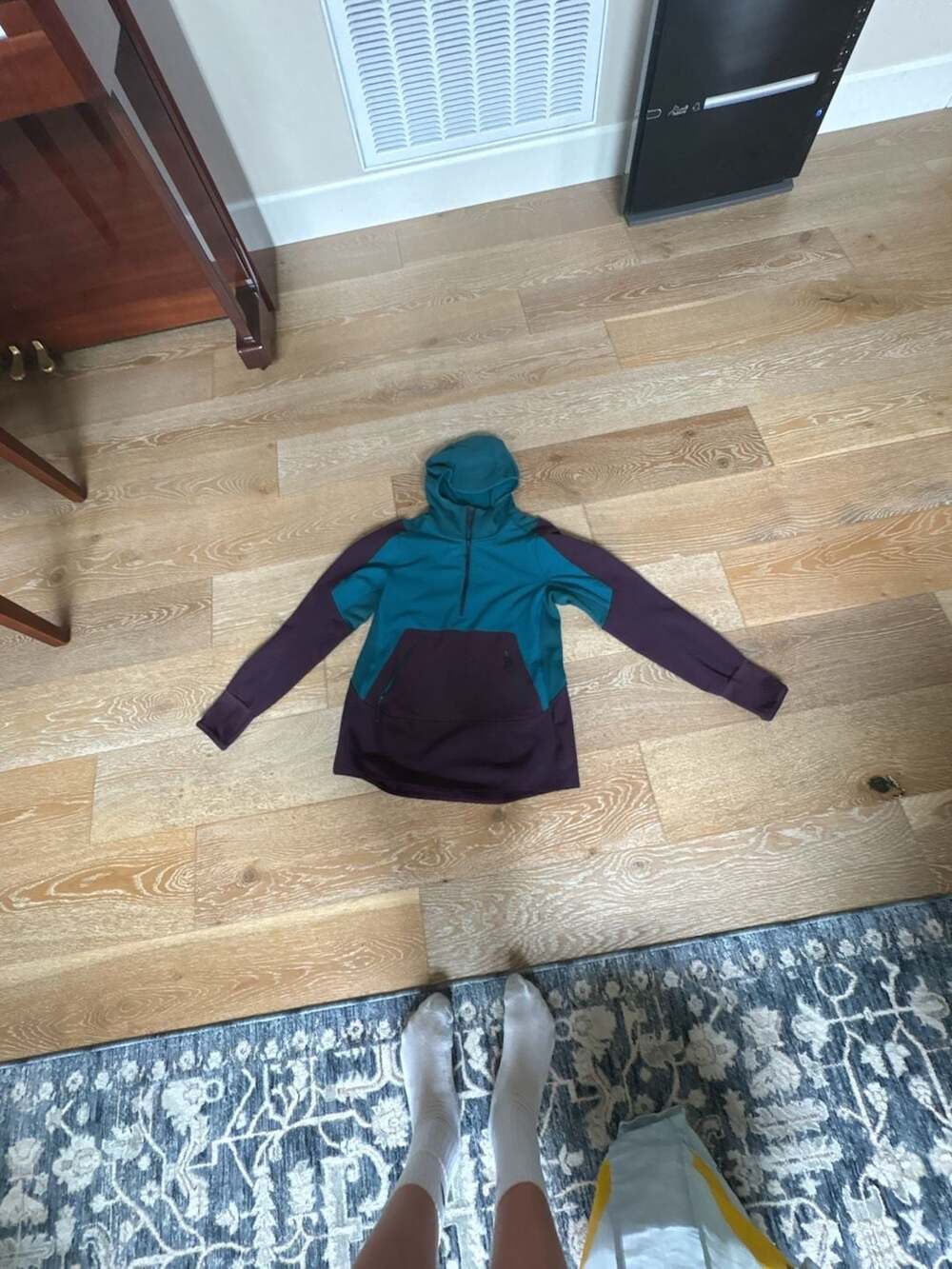 Mountain Hardwear Women's Frostzone Hybrid 1/2 Zip Hoody Teal and Burgundy